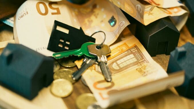 Familiäre Unterstützung als entscheidender Faktor für Immobilienerwerb © pexels