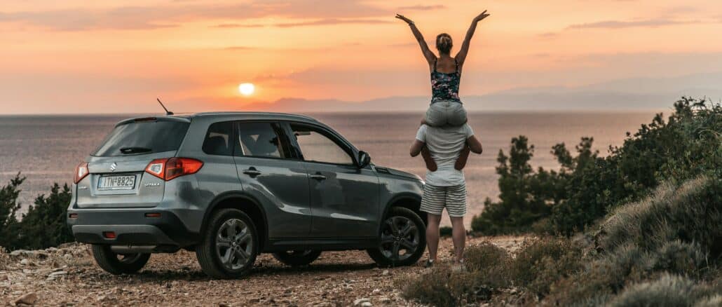 Mit dem Auto in den Sommerurlaub - für die meisten Österreicherinnen und Österreicher weiterhin die beliebteste Lösung © unsplash